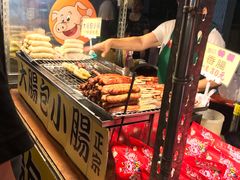 -六合夜市