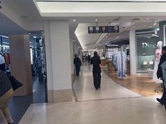 -乐蓬马歇百货公司(Rive Gauche)