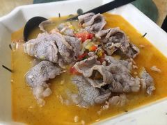 酸汤肥牛-成惠食府(赤岗店)