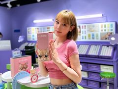 -HITOMI希多蜜美瞳(凯德晶萃店)
