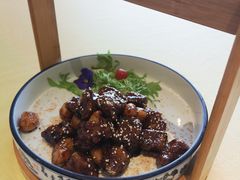 黑蒜子牛肉粒-卫鼎轩·家宴(水上公园店)