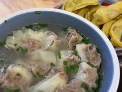 三鲜牛肉馄饨-老新隆牛肉锅贴(新街口店)