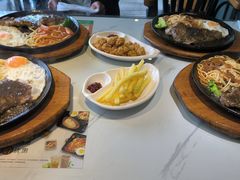 -豪享来中西餐厅(延安东路店)