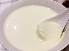 -香港百合居(LCM置汇旭辉广场店)