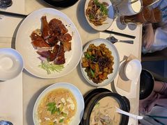 黑松露吊烧脆皮鸡-港丽餐厅(高德置地店)