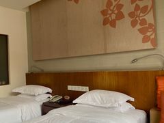 -九华山聚龙大酒店