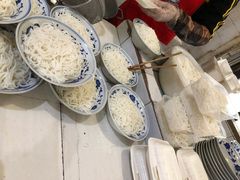 -高师傅特色米粉汤包(建设路店)