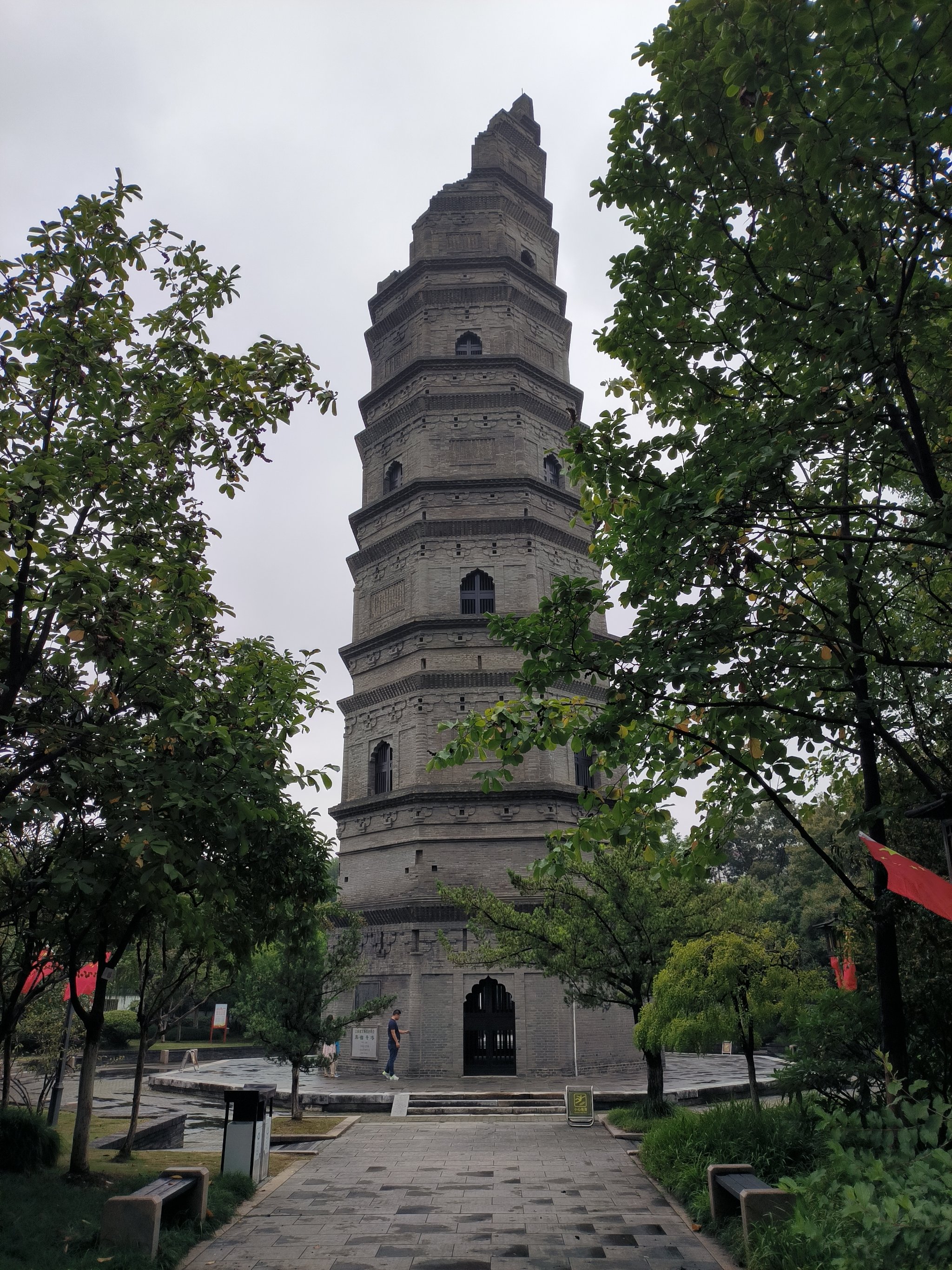 高唐梁村兴国寺塔图片