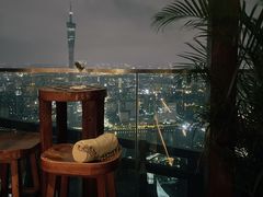 -广州柏悦酒店·悦吧·顶楼露天酒吧
