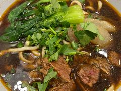 红烧牛腩面-醉牛腩·面小馆