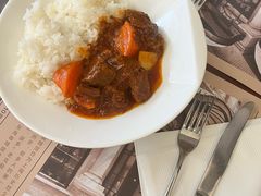 红烩牛肉饭送罗宋汤-东海咖啡馆