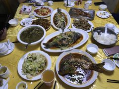 -布尔津河堤夜市