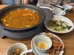 -新天明砂锅鱼头煲