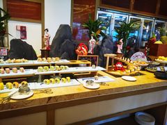 -大中华希尔顿酒店-念自助餐·嗨啤·小龙虾