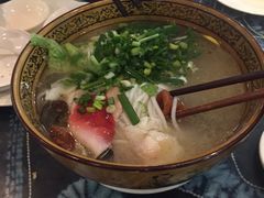 -桥香园云南过桥米线(金马碧鸡店)