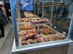 -焙丽拾光(麦凯乐直营店)