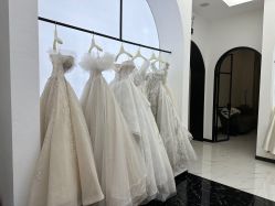 -禕·愫白婚纱商店