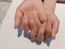 -花系美·美甲美睫精品店