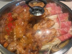 -黄记煌三汁焖锅(新佳丽江汉路店)