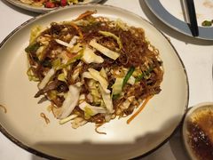 泡菜牛肉炒粉丝-鹿港小镇(悠唐店)