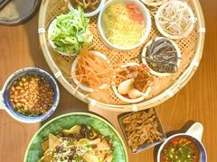 -包整·丝娃娃(一览甲秀楼风景店)