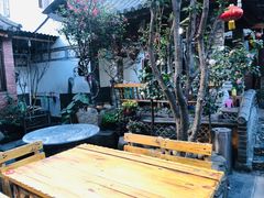 -四方小吃·白族庭院餐厅