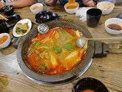 -灶知轩湘西石锅鱼(万佳广场店)