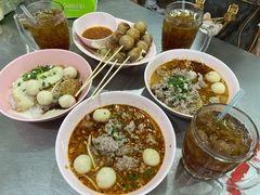 -榮泰米粉湯(Left Shop)