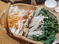 -臻吃客主题餐厅(湖州太阳城店)