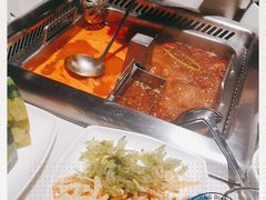 -海底捞火锅鲜切牛肉主题店(长寿路店)