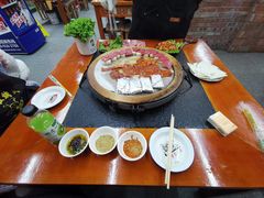 -老姐石板烧烤+铜炭火锅(总店)
