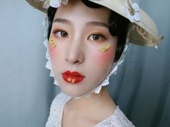 -金夫人化妆摄影职业培训学校