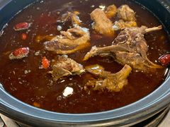 精品羊蝎子锅-亿诣蝎府炸酱面羊蝎子火锅(酷车小镇店)