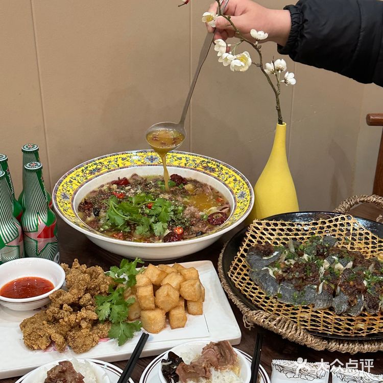 晋江！本地人都推荐的大排档。z