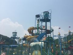 -平湖九龙山乐满地水上乐园