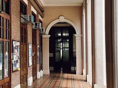 -香港大学