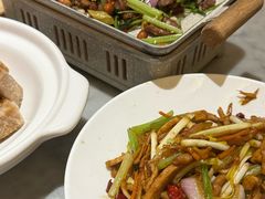 -小菜园新徽菜(芜湖万达店)