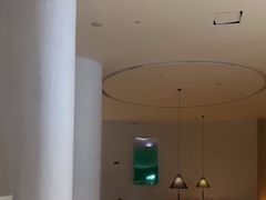 -涨巢·潮玩水疗局