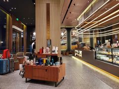 -星巴克臻选(上海虹桥新天地三店)