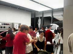 -TESLA 特斯拉(广州天环广场体验店)