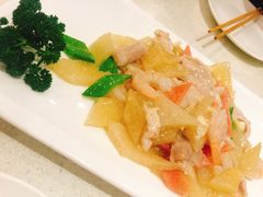 老爆三样-闫府私房菜(经四路万达店)