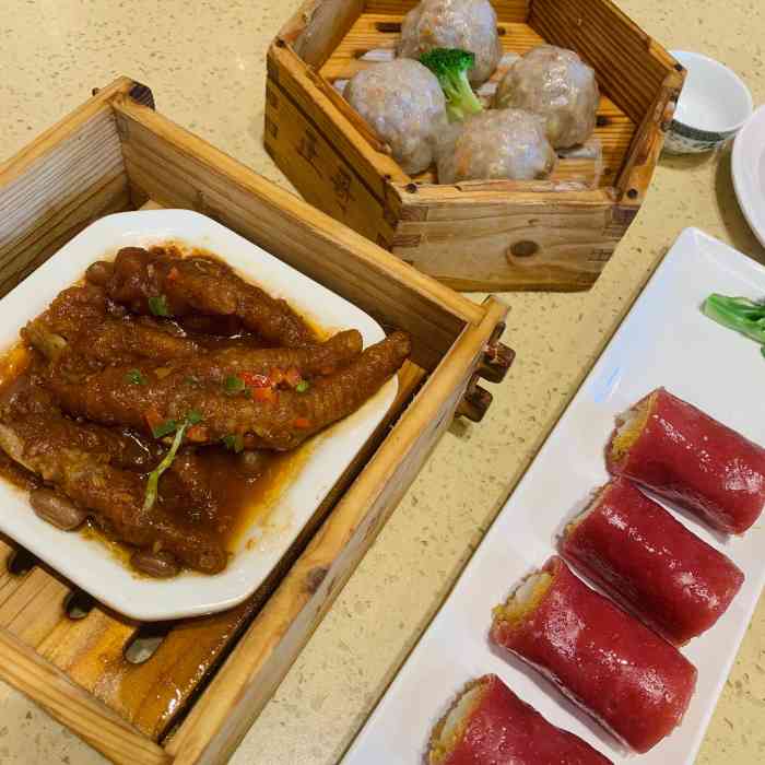 正哥点心皇子(时代广场店)-"9315停车:沃华时代广场停车蛮方便的
