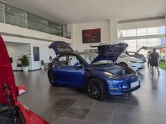 -TESLA 特斯拉(北京南四环中路特斯拉中心)