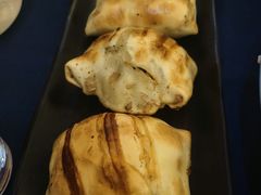 新疆烤包子-伊带伊路新疆美食府(呼家楼店)