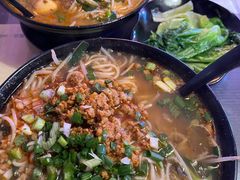 -星林居酸辣米线餐厅