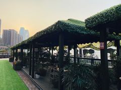 -冰冰龙虾·江湖菜·花园江景餐厅