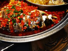 -阿瓦山寨·湘菜现炒·剁椒鱼头王(咸阳总店)