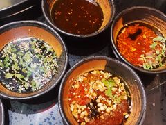 灵魂小料-重捞鲜毛肚火锅(东方不夜城店)