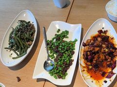 -渝信川菜 · 川味家常菜(财富购物中心店)