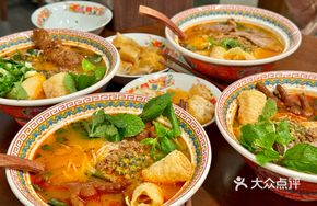 Chicken Leg Red Sour Soup Rice Noodles